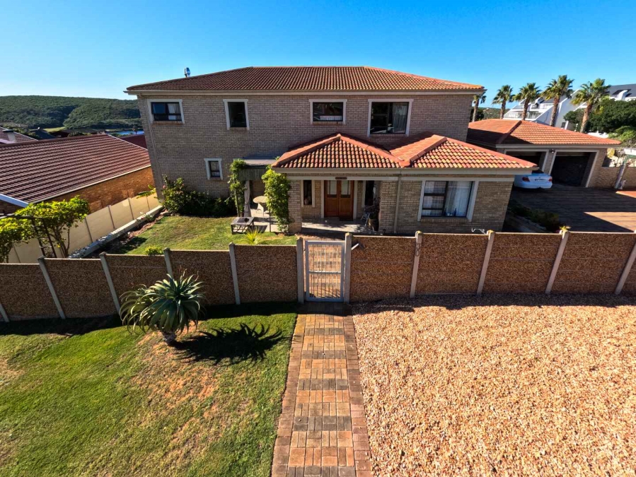 4 Bedroom Property for Sale in Stilbaai Wes Western Cape